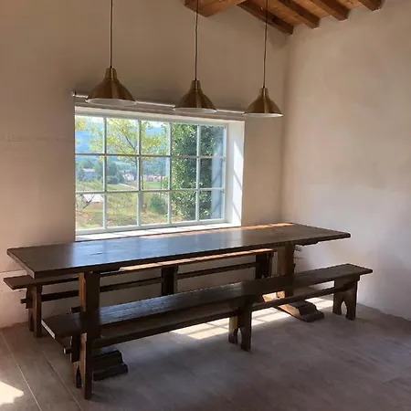 Stone House 15th Century בית נופש